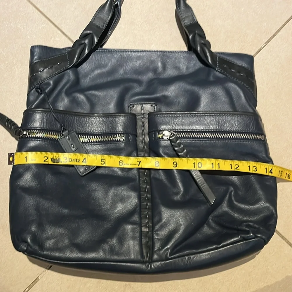 Radley London - 100% leather Elegant Navy Leather Tote Bag- excellent condition